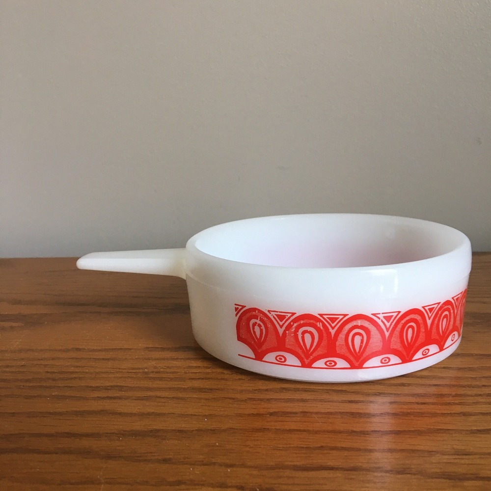 Jeannette Glass J-2639 French‎ Onion Soup Bowl USA 14oz Stackable Red White